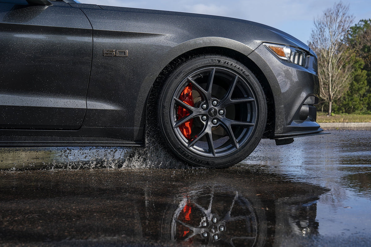 Michelin Pilot Sport All Season 4 245/40Zr19/Xl 98Y Tire Fits: 2016-23 Chevrolet Malibu LT, 2013-15 Chevrolet Malibu LTZ