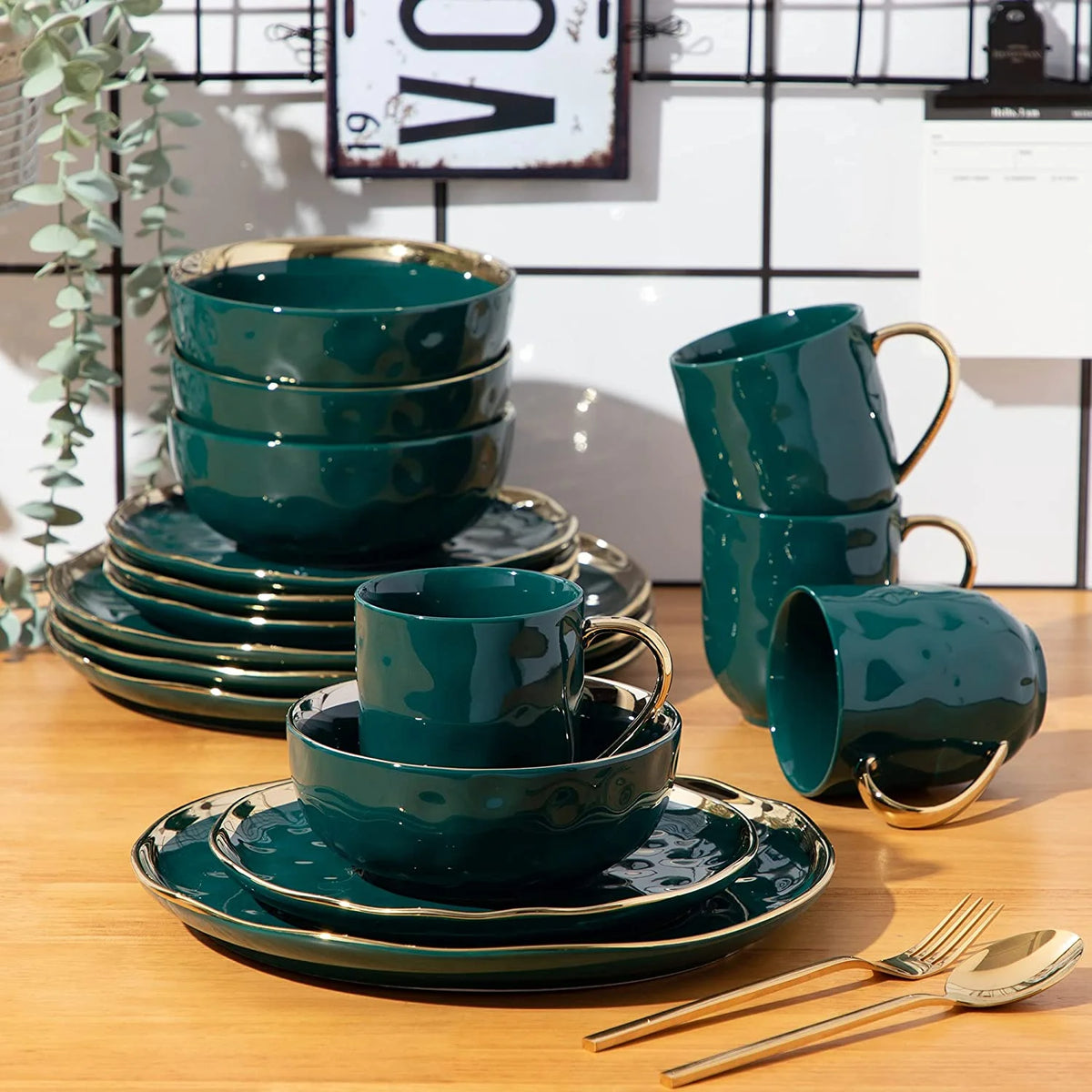 LOVECASA, 16-Piece Stoneware Dinnerware Sets, Dark Green and Gold Dinner Set, for 4 People
