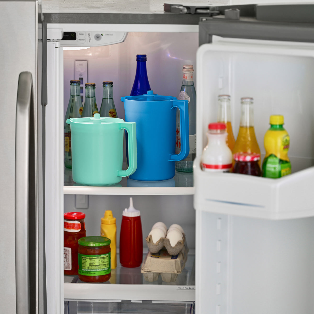 Tupperware Heritage 2-pitcher and 4-tumbler with Lids Set
