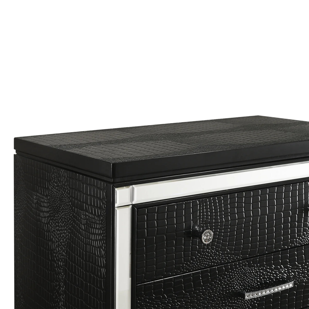 New Classic Furniture Valentine Solid Wood 3-Drawer Nightstand in White