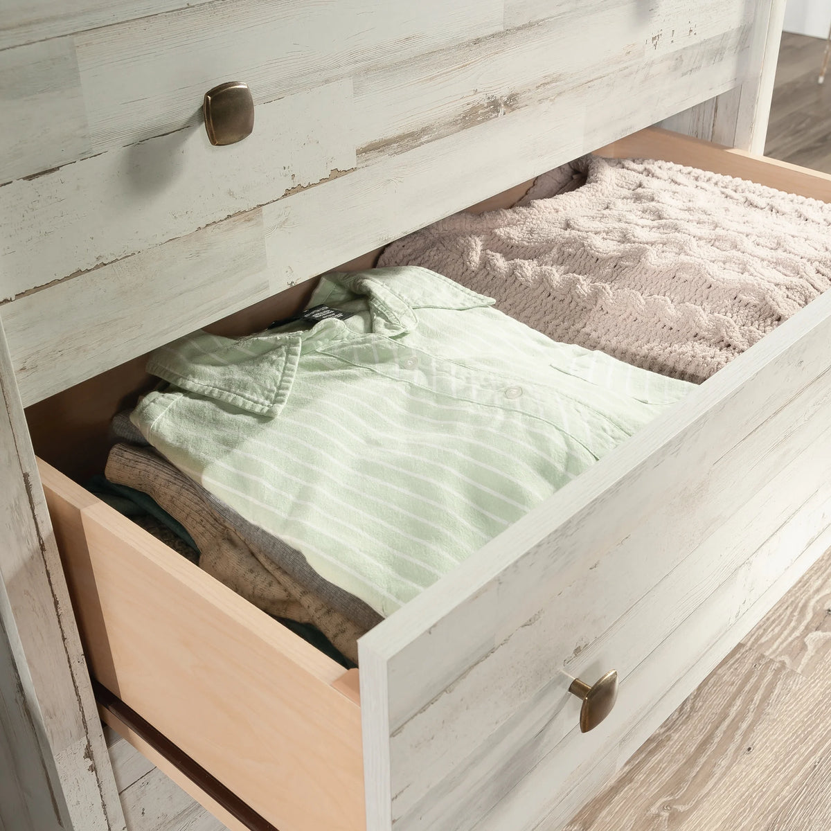 Sauder River Ranch 4-Drawer Dresser Dresser, White Plank Finish