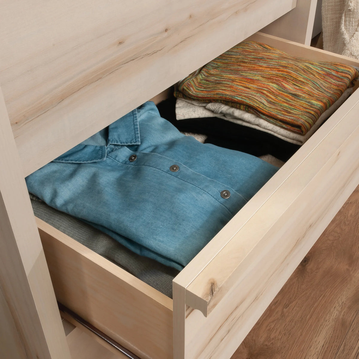 Sauder Harvey Park 4-Drawer Bedroom Chest, Pacific Maple Finish