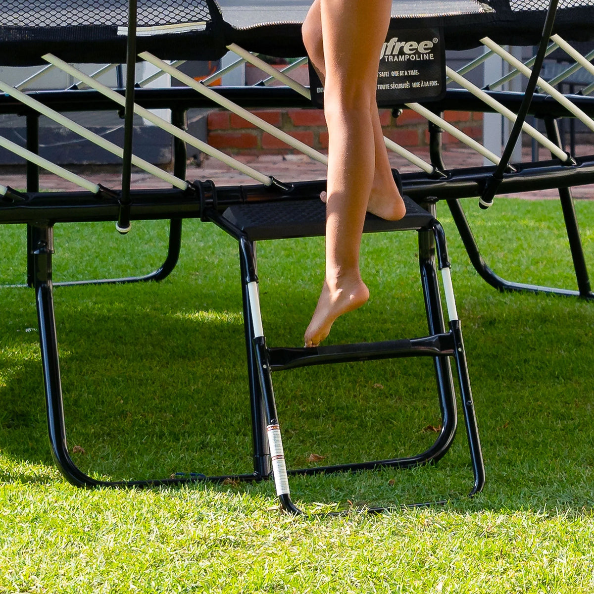 Springfree FlexrStep V2 Trampoline Ladder with Safety Lock, Silver/Black