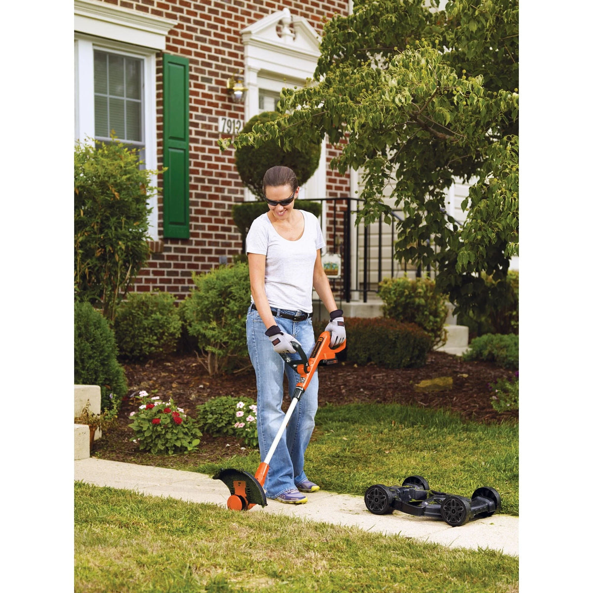 BLACK+DECKER 20V MAX Cordless 12" Lithium-Ion 3-in-1 Trimmer/Edger and Mower + 2 Batteries