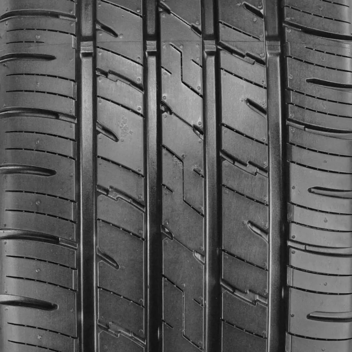 Doral SDL-Sport All Season 235/65R16 103T Passenger Tire