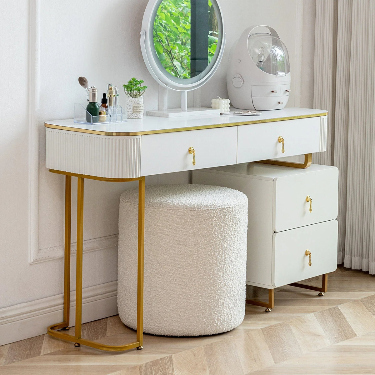 KINWELL  Round Upholstered Pouf Ottoman Footrest 18' x18' x18' - Boucle White 18"