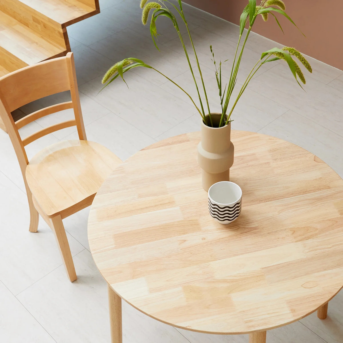 Livinia Aslan 35.4" Round Wooden Dining Table (Natural)