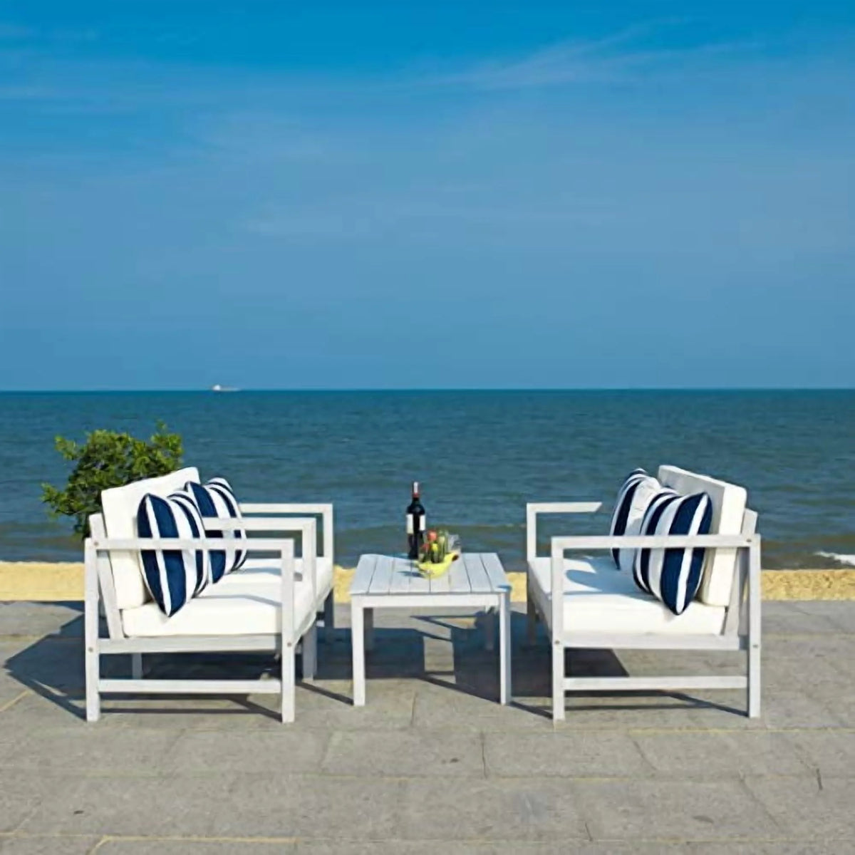 Safavieh Montez 4 Piece Outdoor Set with Accent Pillows