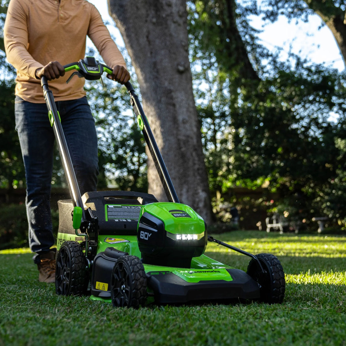 Greenworks 80V 21" Brushless Cordless Self-Propelled Lawn Mower W/LED Headlight & Aluminum Handles,4.0 Ah Battery and Rapid Charger Included Fit 75+ Compatible Tools