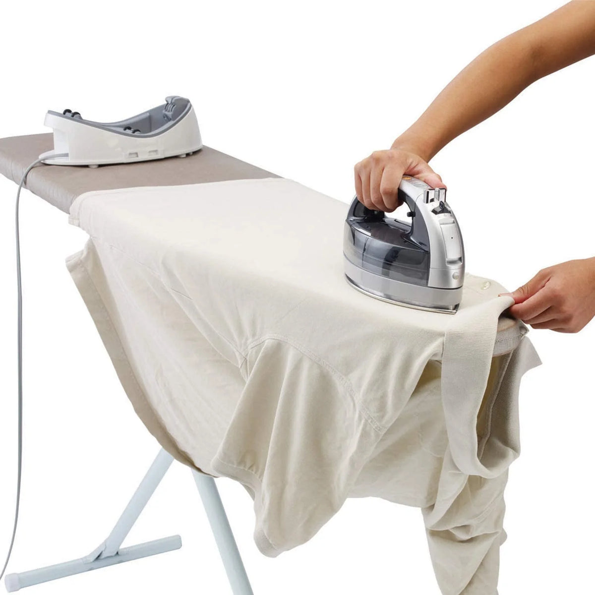 Panasonic QL1000 Cordless 360 Freestyle Dry and Steam Iron