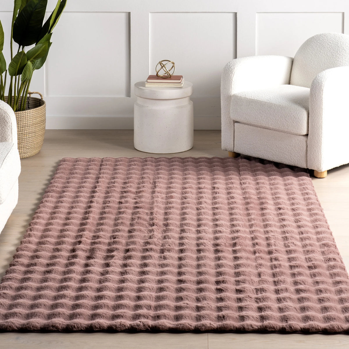nuLOOM Jeni SuperiorWash Solid Faux Rabbit Machine Washable Area Rug, 2' 6" x 8', Runner, Jeni Grey