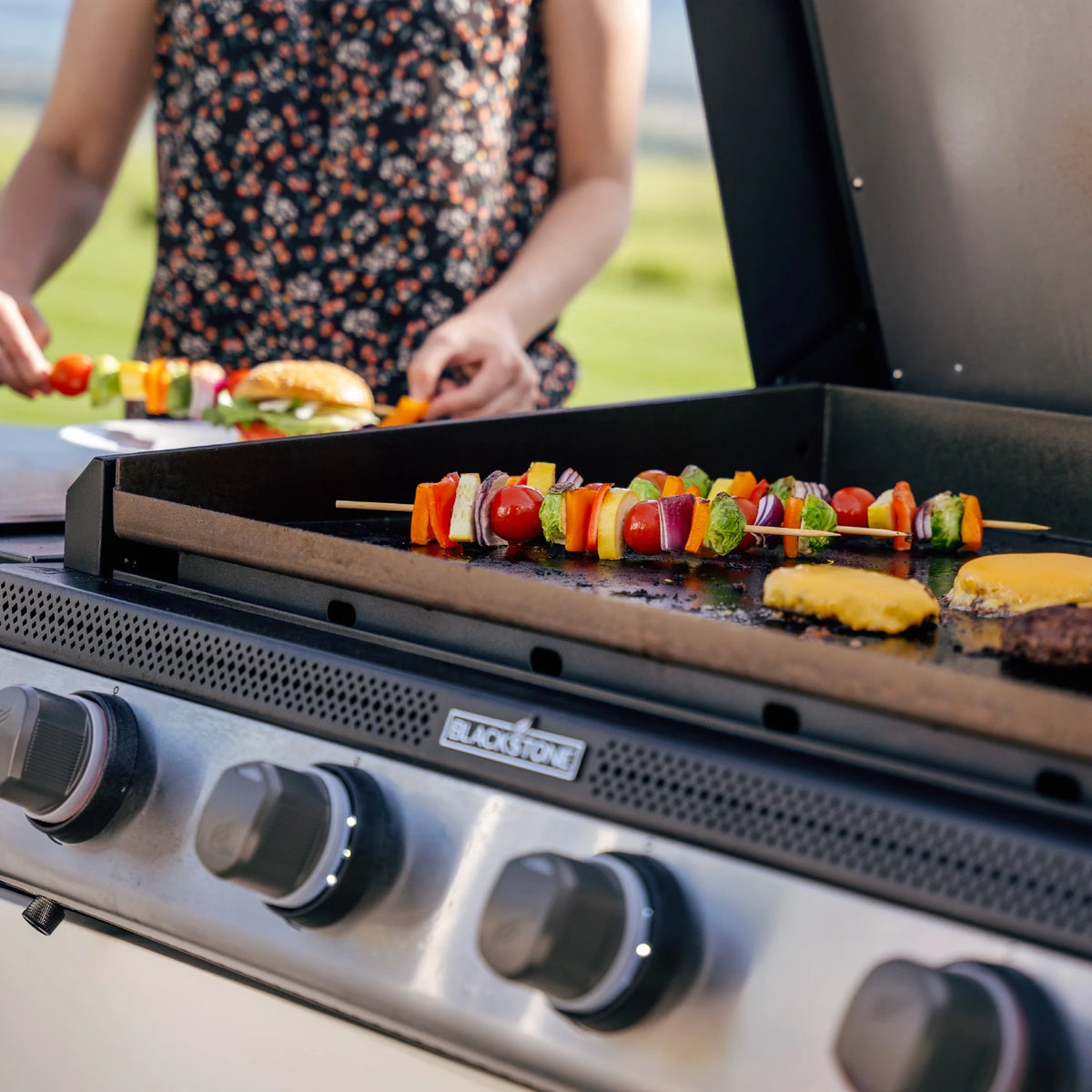 Blackstone Kitchen 50" Outdoor Kitchen Cabinet Module 4-Burner 36" Built-In Griddle