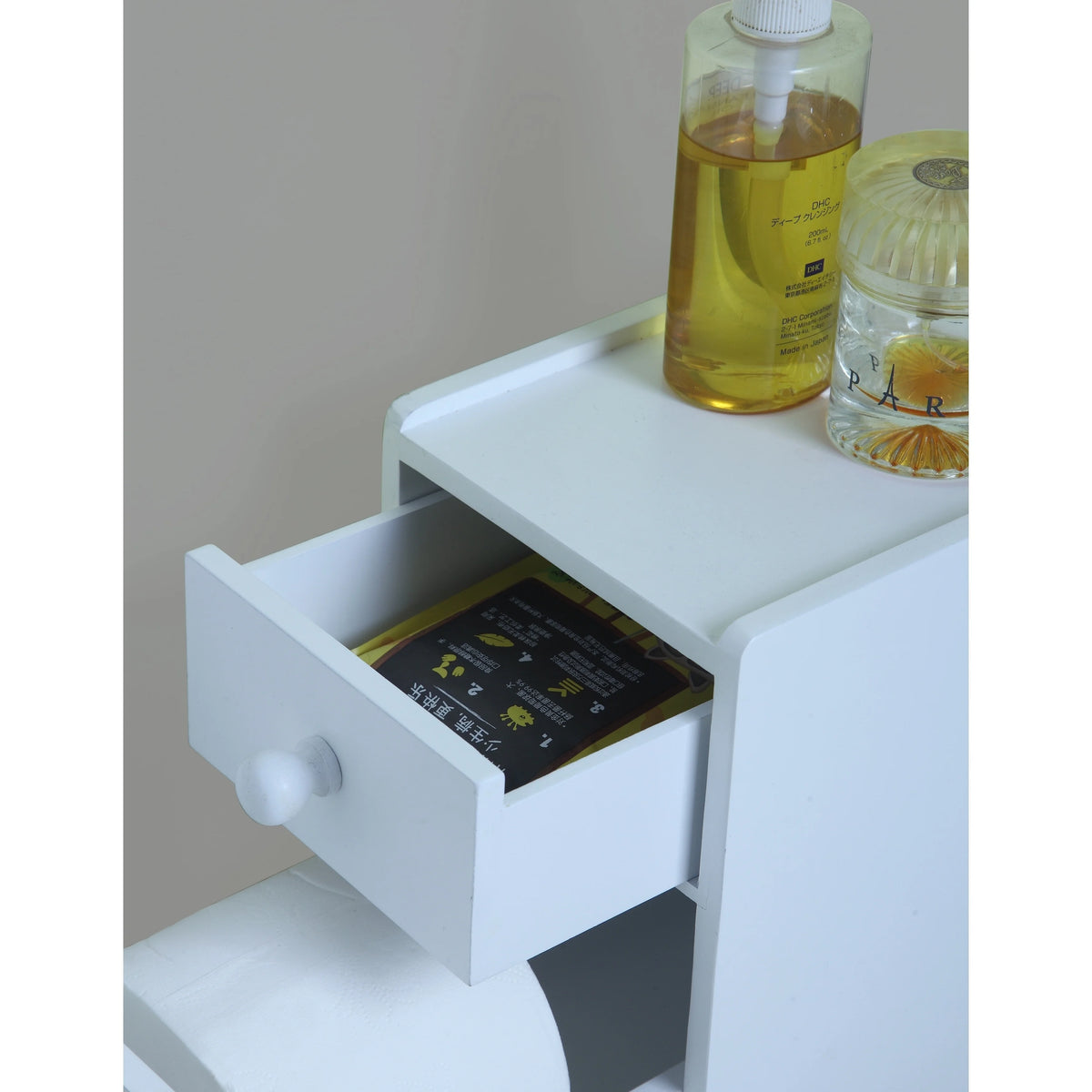 Bathroom floor cabinet