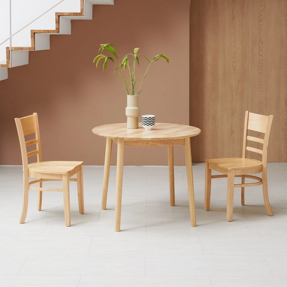 Livinia Aslan 35.4" Round Wooden Dining Table (Natural)