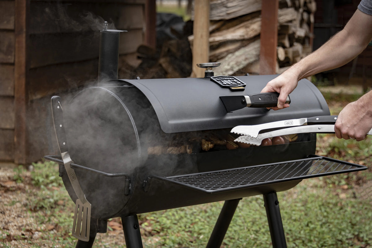 Oklahoma Joe's Charcoal Barrel Grill