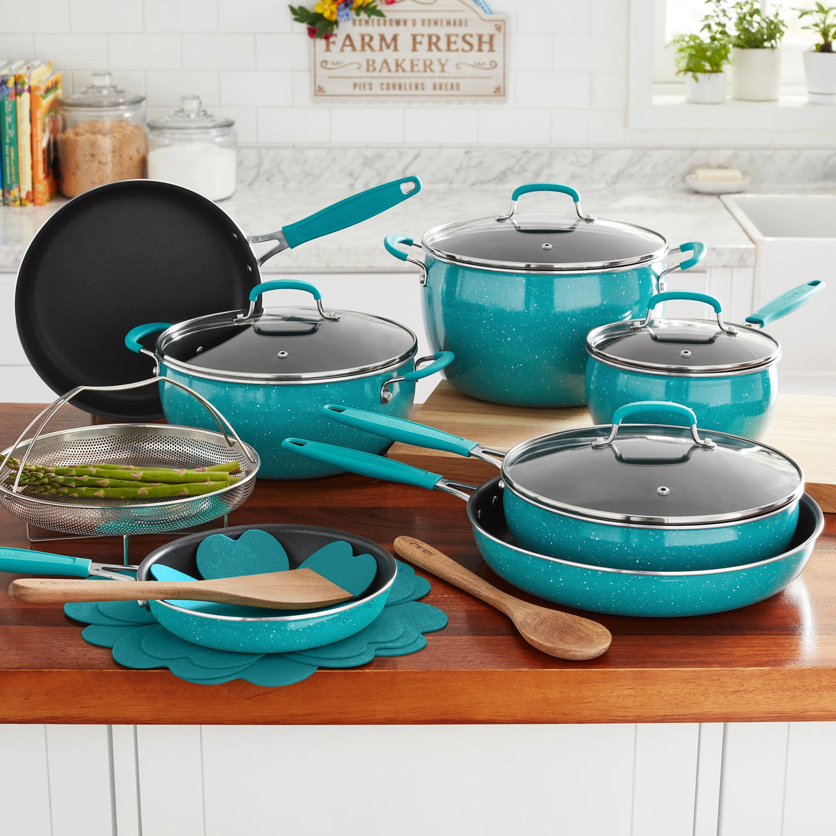 The Pioneer Woman Frontier Speckle 18 Piece Nonstick Aluminum Cookware Set, Blue