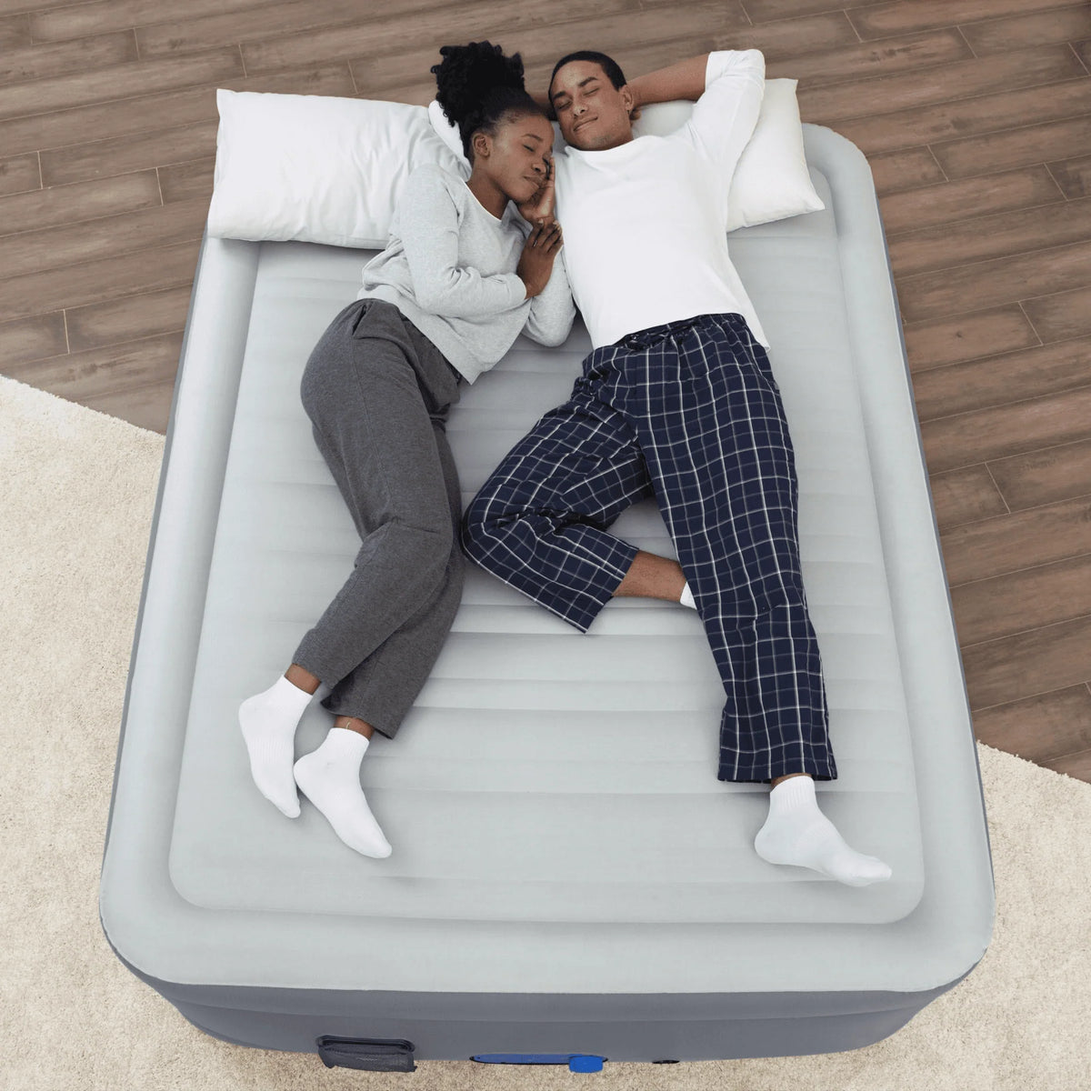 20" Queen Air Mattress with Built-in Pump
