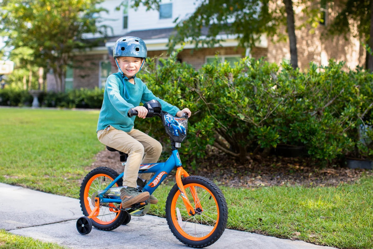 Dynacraft Hot Wheels 16-inch Boys Bike for Age 6-10 Years