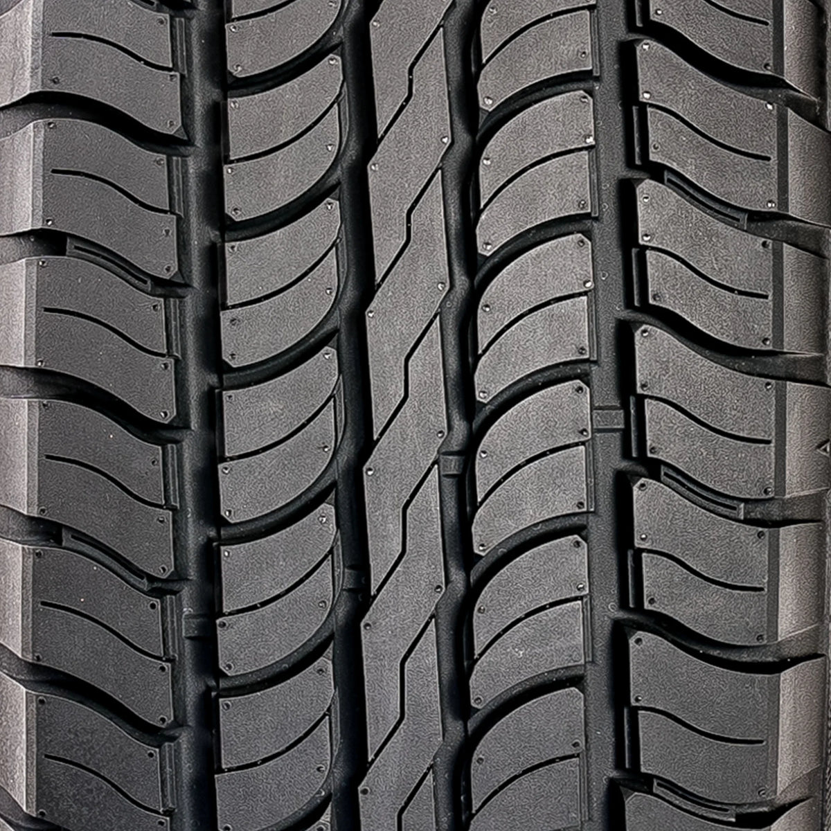 Vantage SUV 245/65R17 107T SUV/Crossover Tire