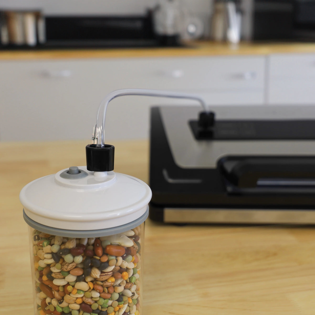 Nesco LiquidLock Premium Vacuum Sealer Combo Kit
