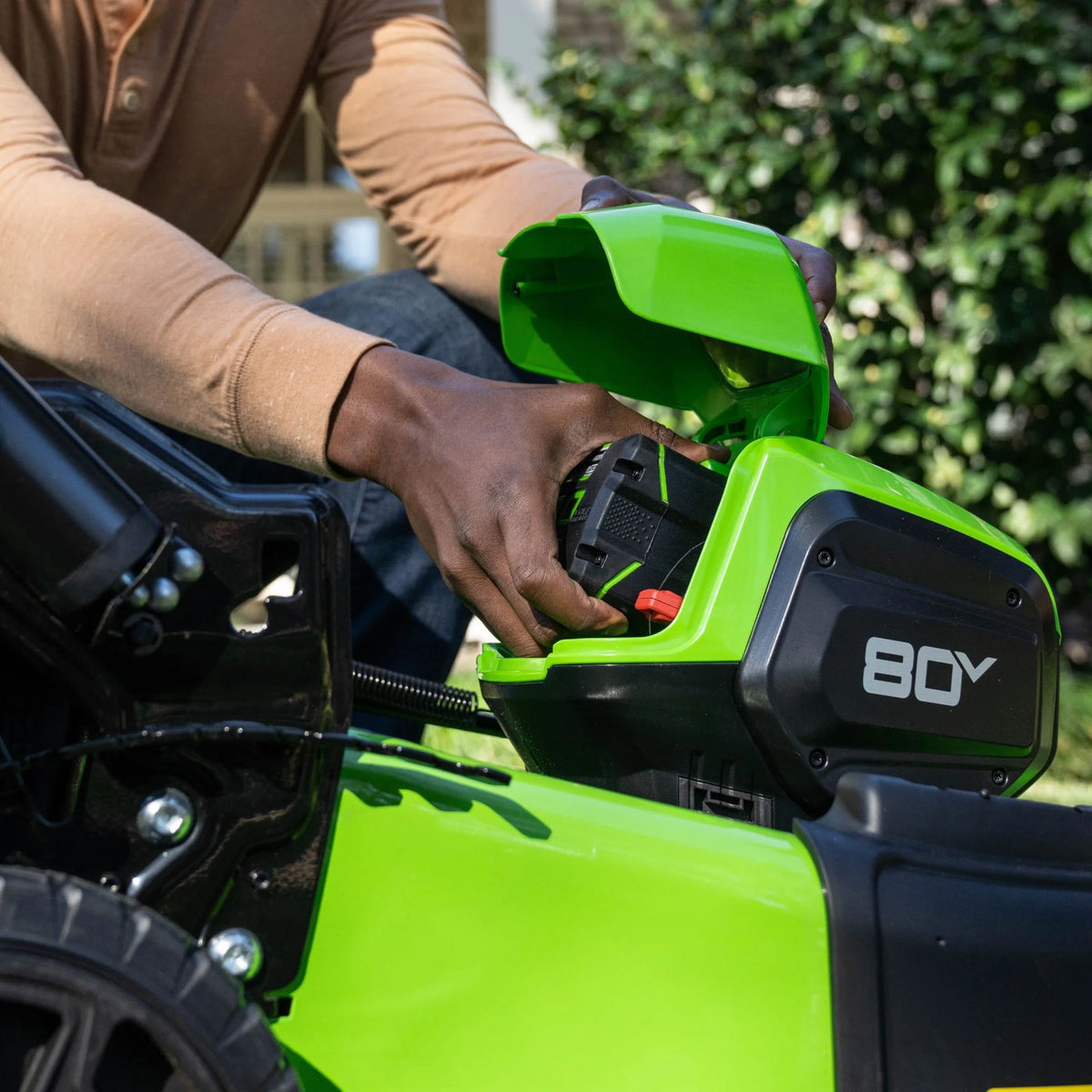 Greenworks 80V 21" Brushless Cordless Self-Propelled Lawn Mower W/LED Headlight & Aluminum Handles,4.0 Ah Battery and Rapid Charger Included Fit 75+ Compatible Tools