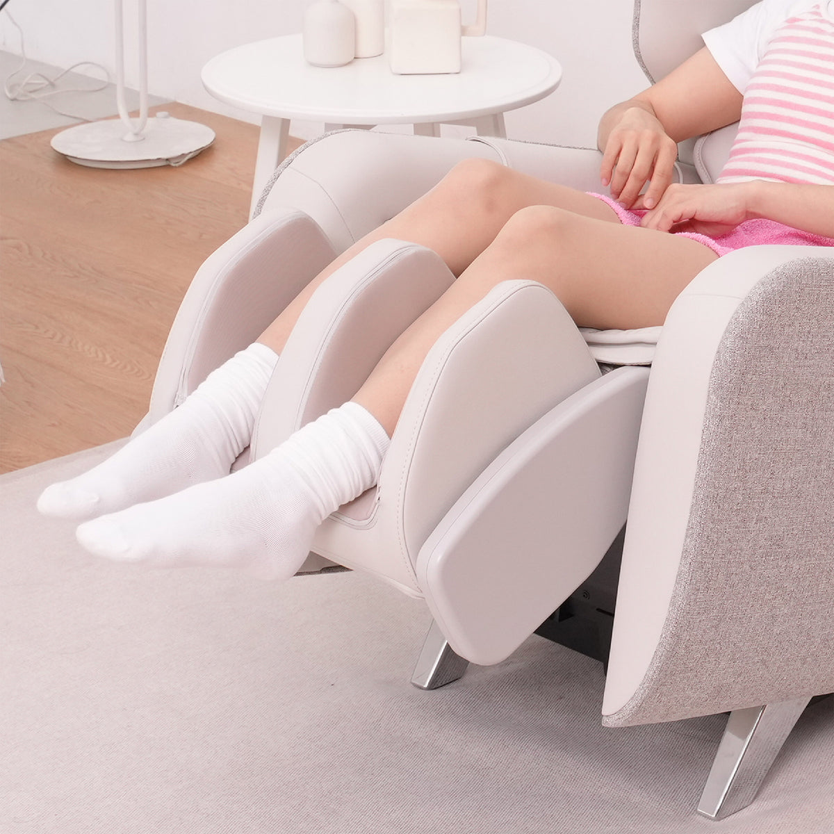 Bodyfriend FAMILIE Massage Recliner with Calf Massage