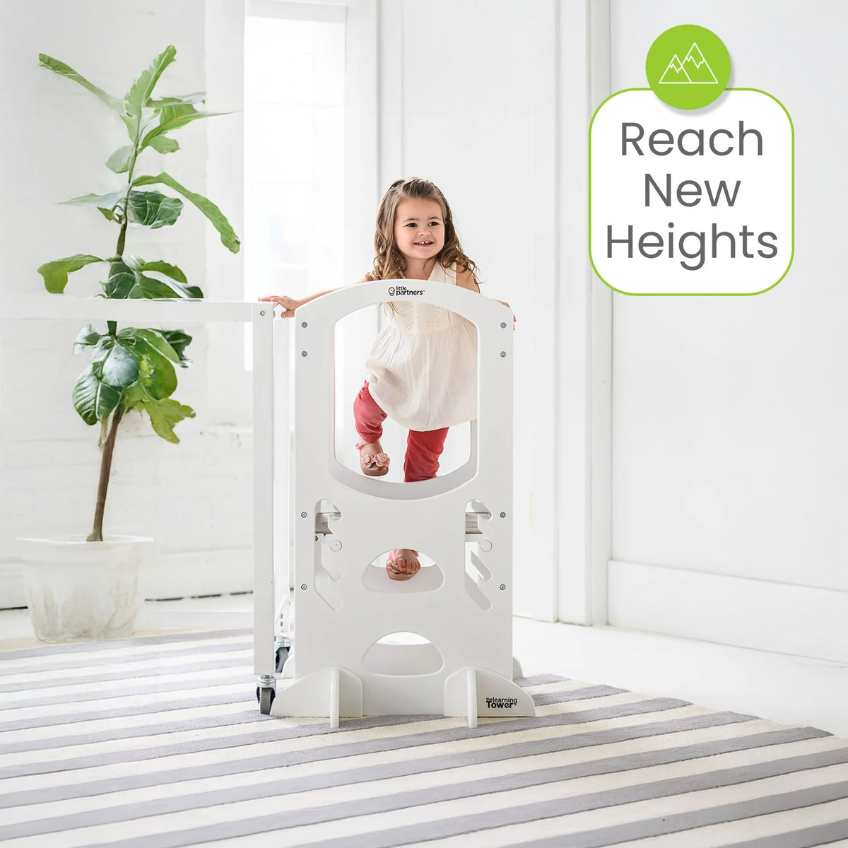 Little Partners Learning Tower Adjustable Height Kitchen Step Stool, Toddler Tower, Encourages Learning, Independence, and Engagement, Safety Climbing Tower for Kitchen Counter - Soft White