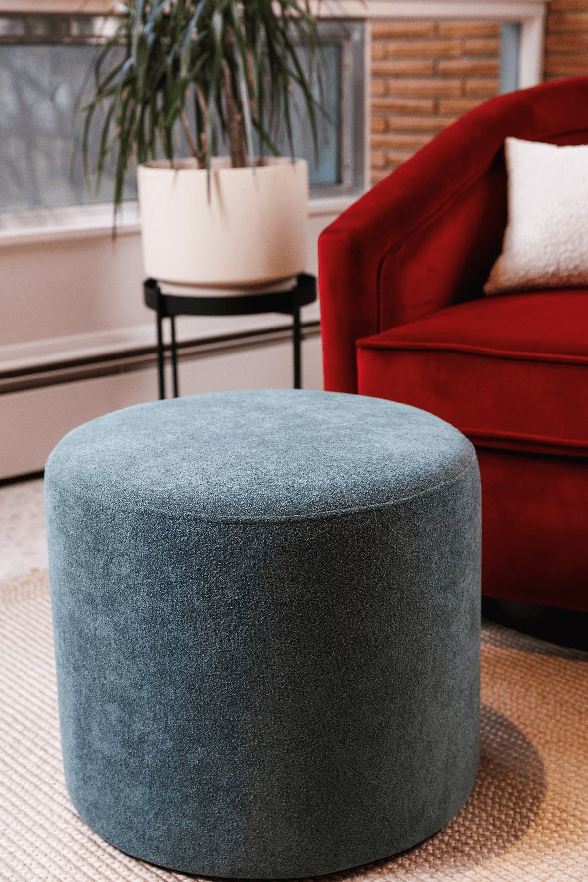 Wovenbyrd Round Pouf Ottoman with Foam Core, Gray �C Perfect for Living Room or Bedroom