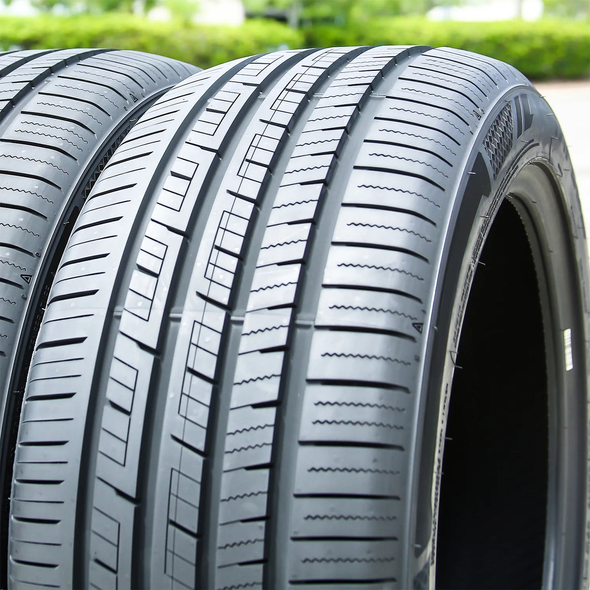 Aplus PRO Racing 255/35ZR18 255/35R18 94W XL High Performance a/s All Season Tire