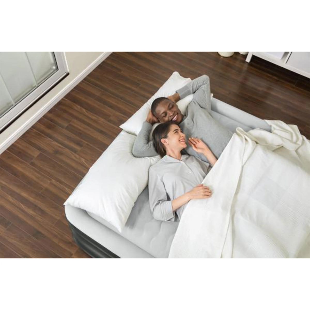 Sealy Tritech 20" Air Mattress Inflatable Bed Twin with Built-In AC Pump