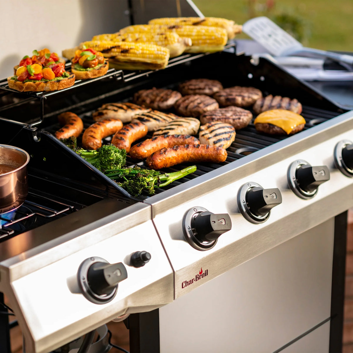 Charbroil? Performance Series? 4-Burner Gas Grill
