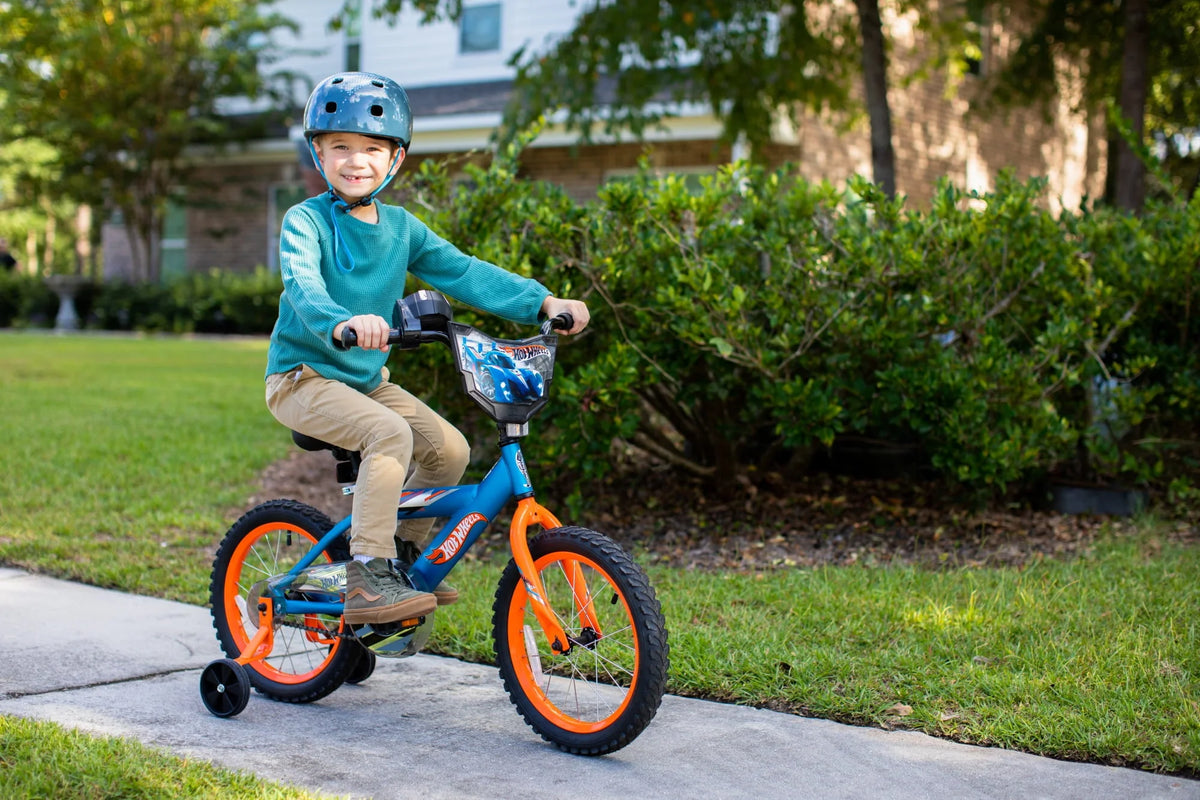 Dynacraft Hot Wheels 16-inch Boys Bike for Age 6-10 Years