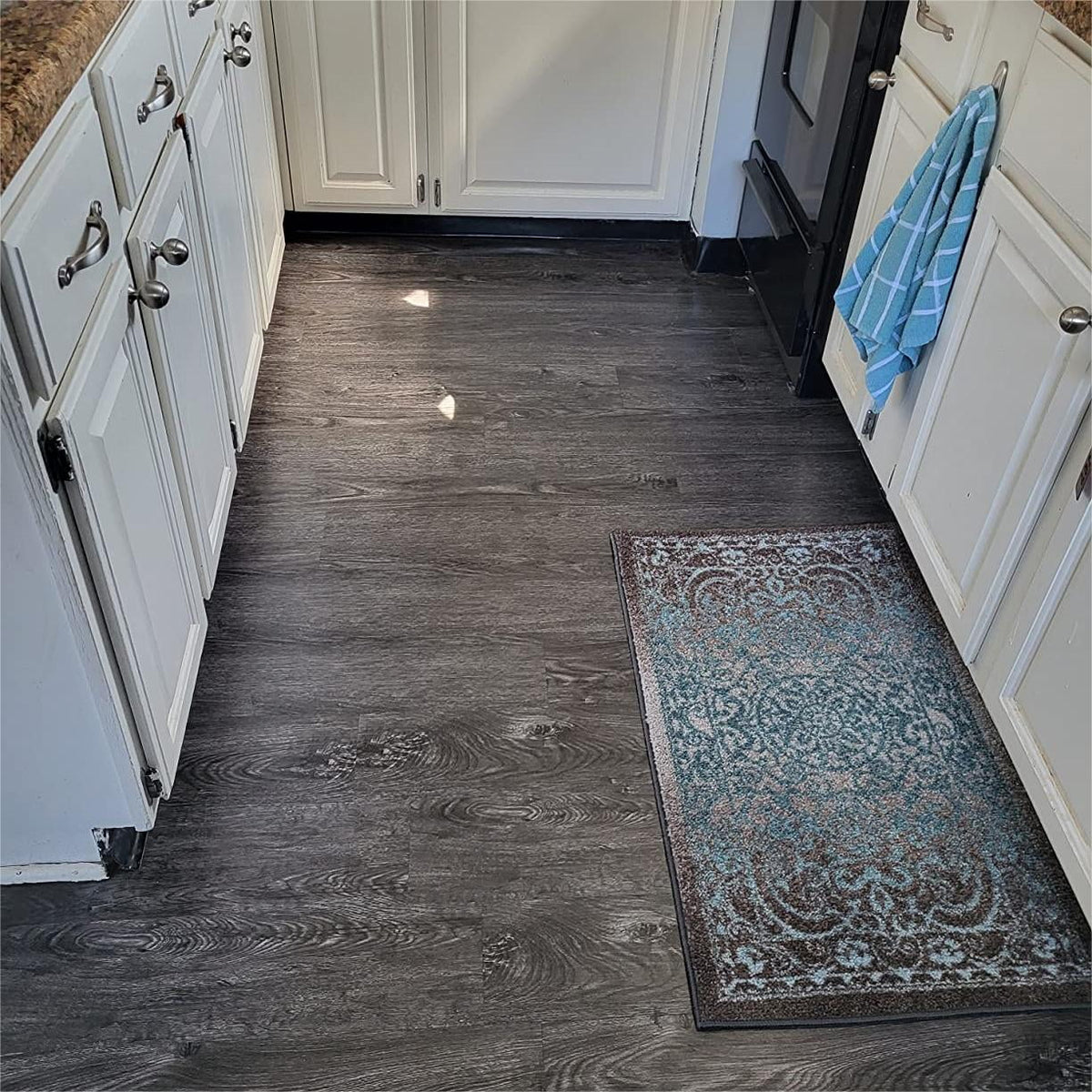Self-adhesive 6" x 36" x 0.05" Luxury Vinyl Plank(36 pack)