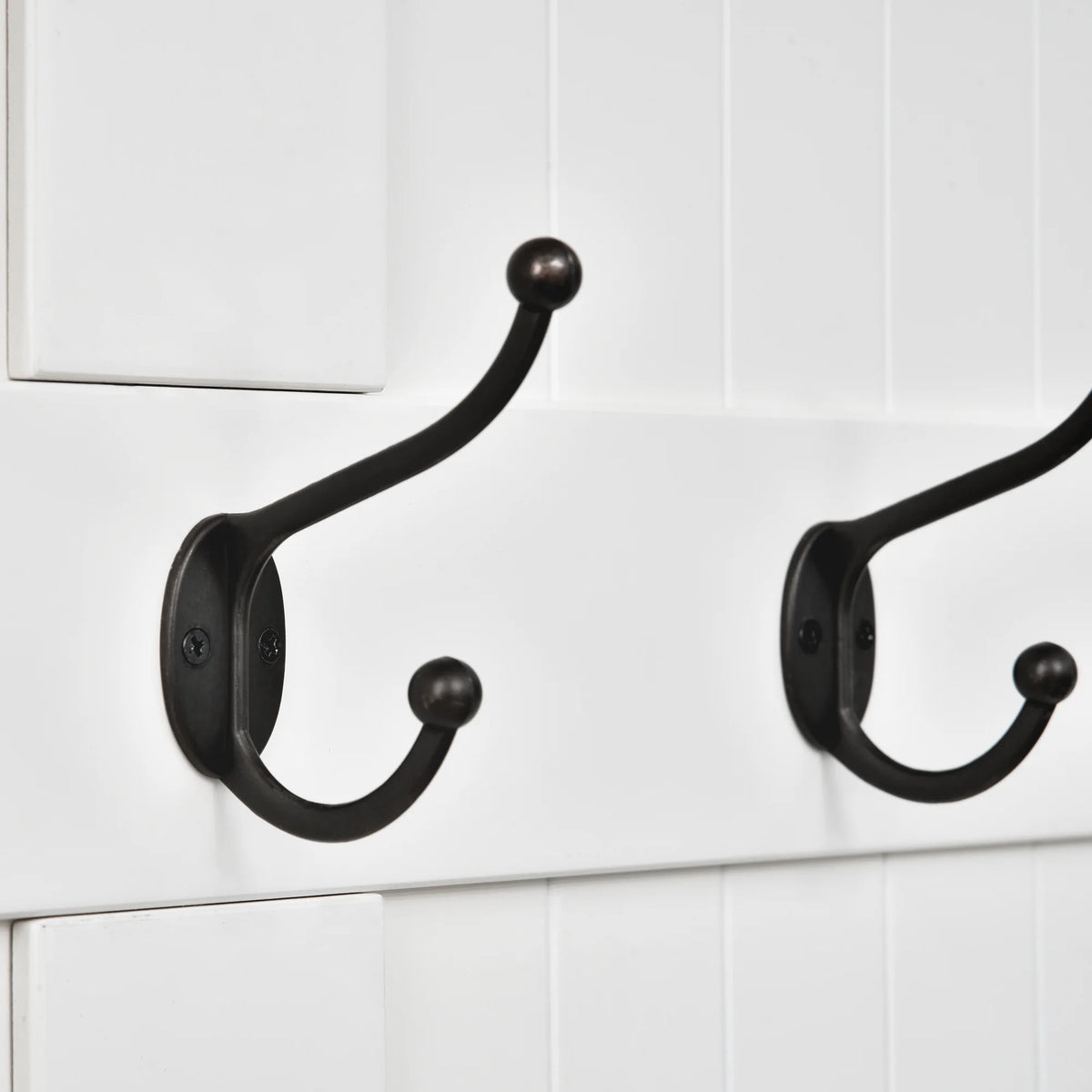HOMCOM 3-In-1 Hall Tree Storage Bench and Coat Rack with 5 Steel Double Hooks, and Anti-Topple Anchor for Entryway, Cream White