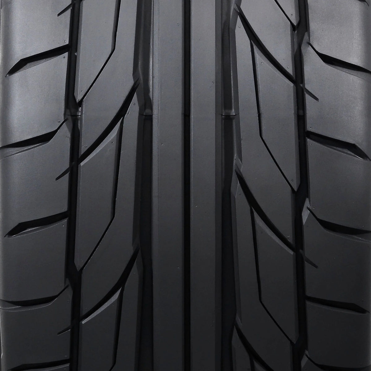 Nitto NT555 G2 255/40ZR19 100W XL
