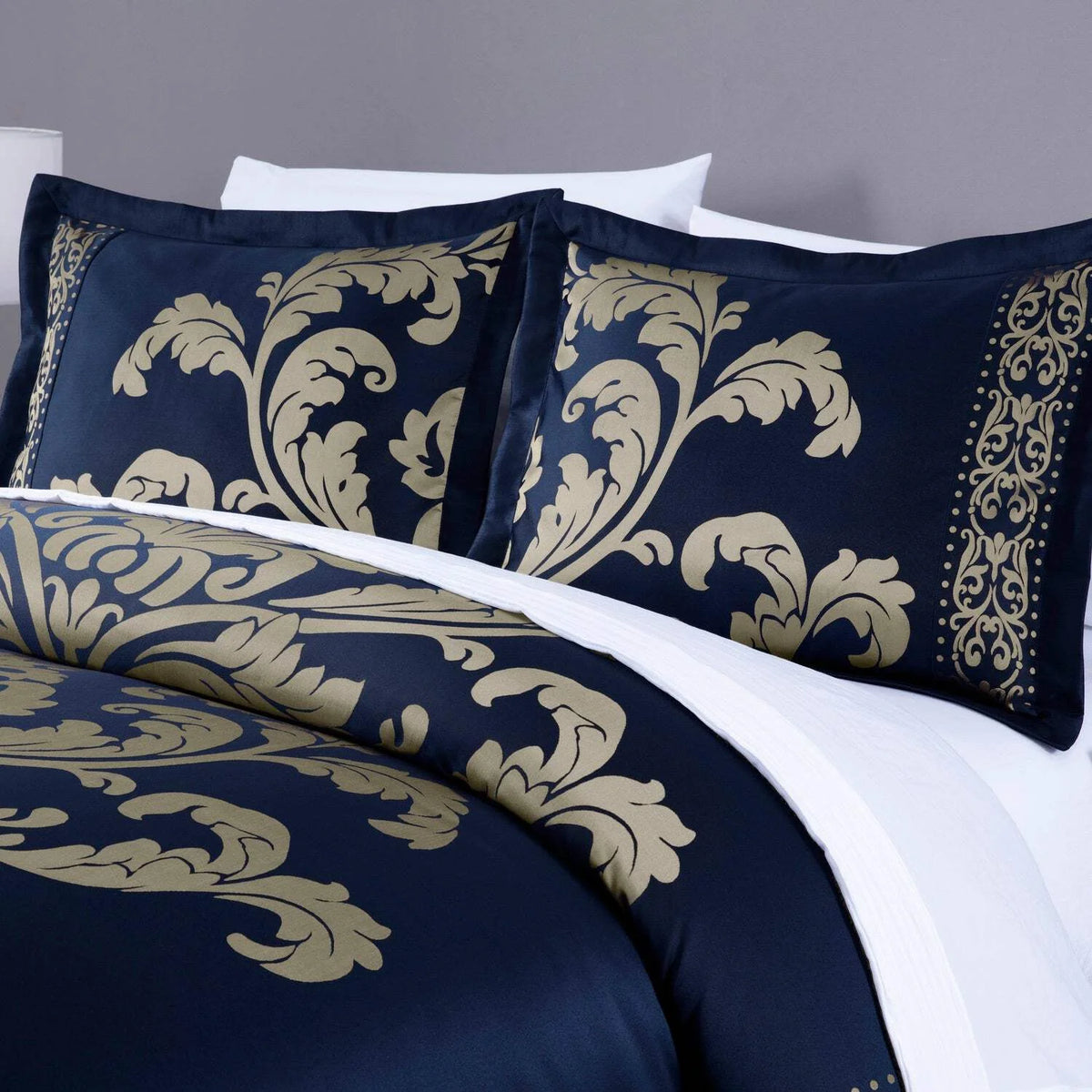 Chezmoi Collection Valor 7-Piece Bed in a Bag California King, Black/Gold Luxury Jacquard Floral Comforter with Sheets Set for All Season