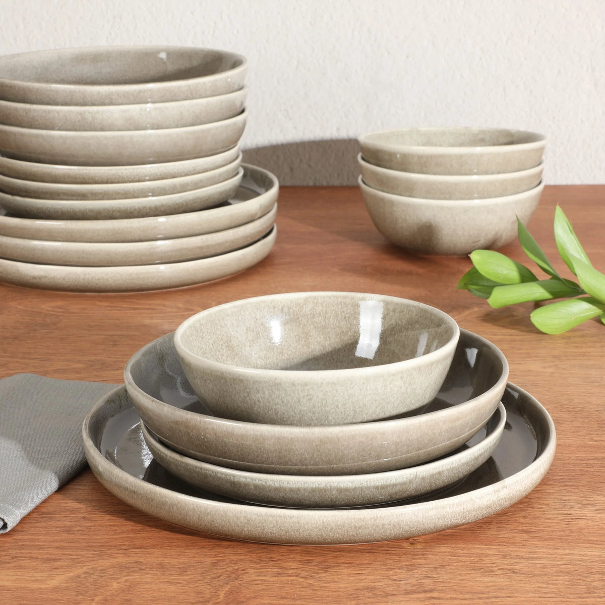 Gibson Elite Berea 16 Piece (Service for 4) Plates and Bowls Stoneware Dinnerware Set -Taupe