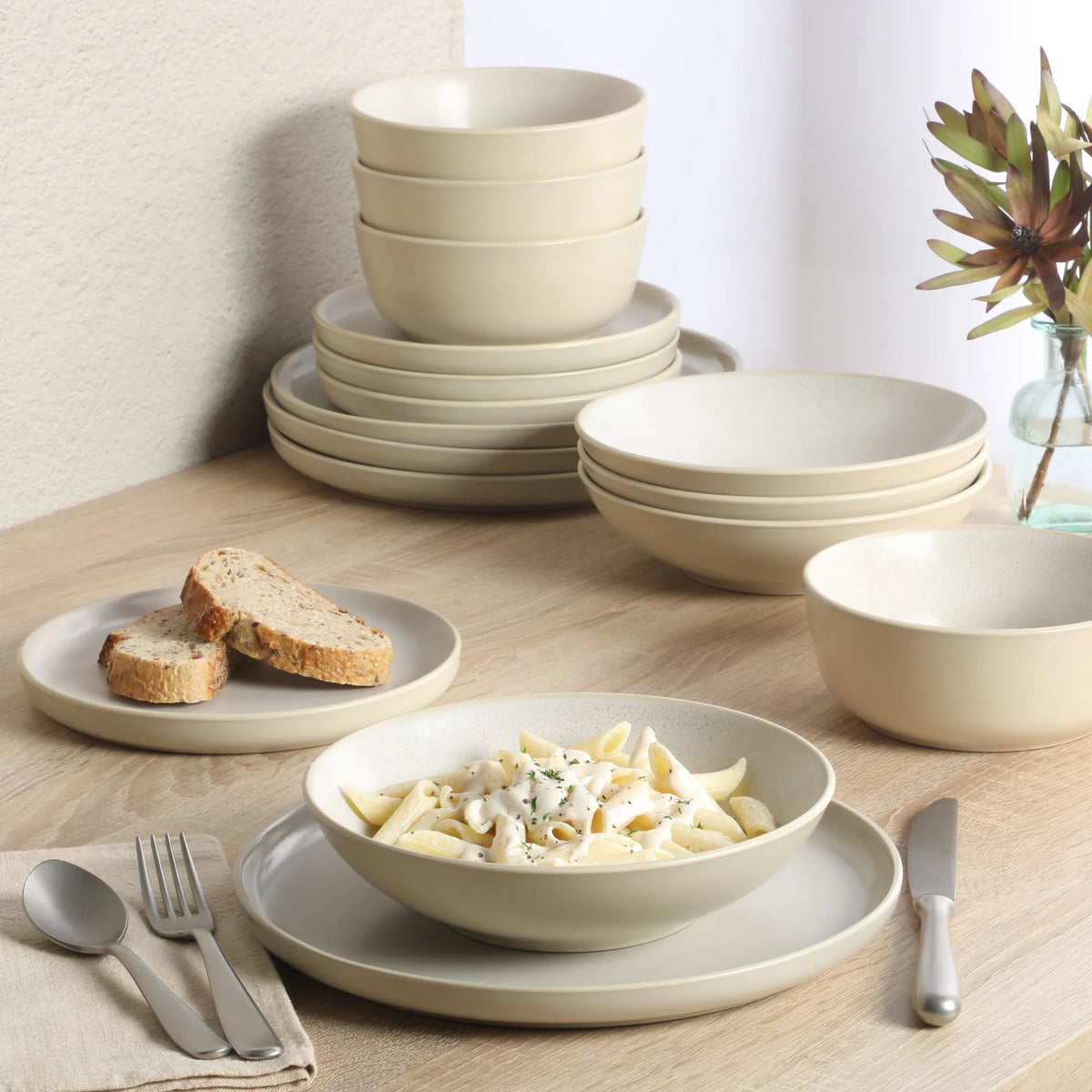 Gibson Elite Tribeca Loft 16-Piece Dinnerware Set - Service for 4 - Matte Blue