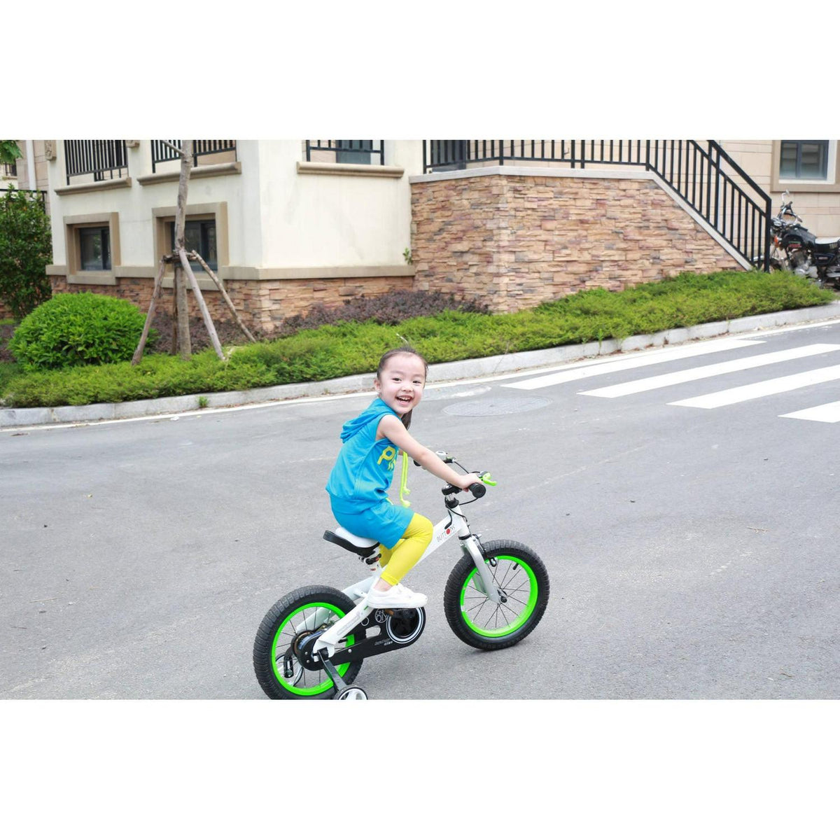 RoyalBaby Buttons Blue 16 inch Kid-s Bicycle With Training Wheels and Kickstand