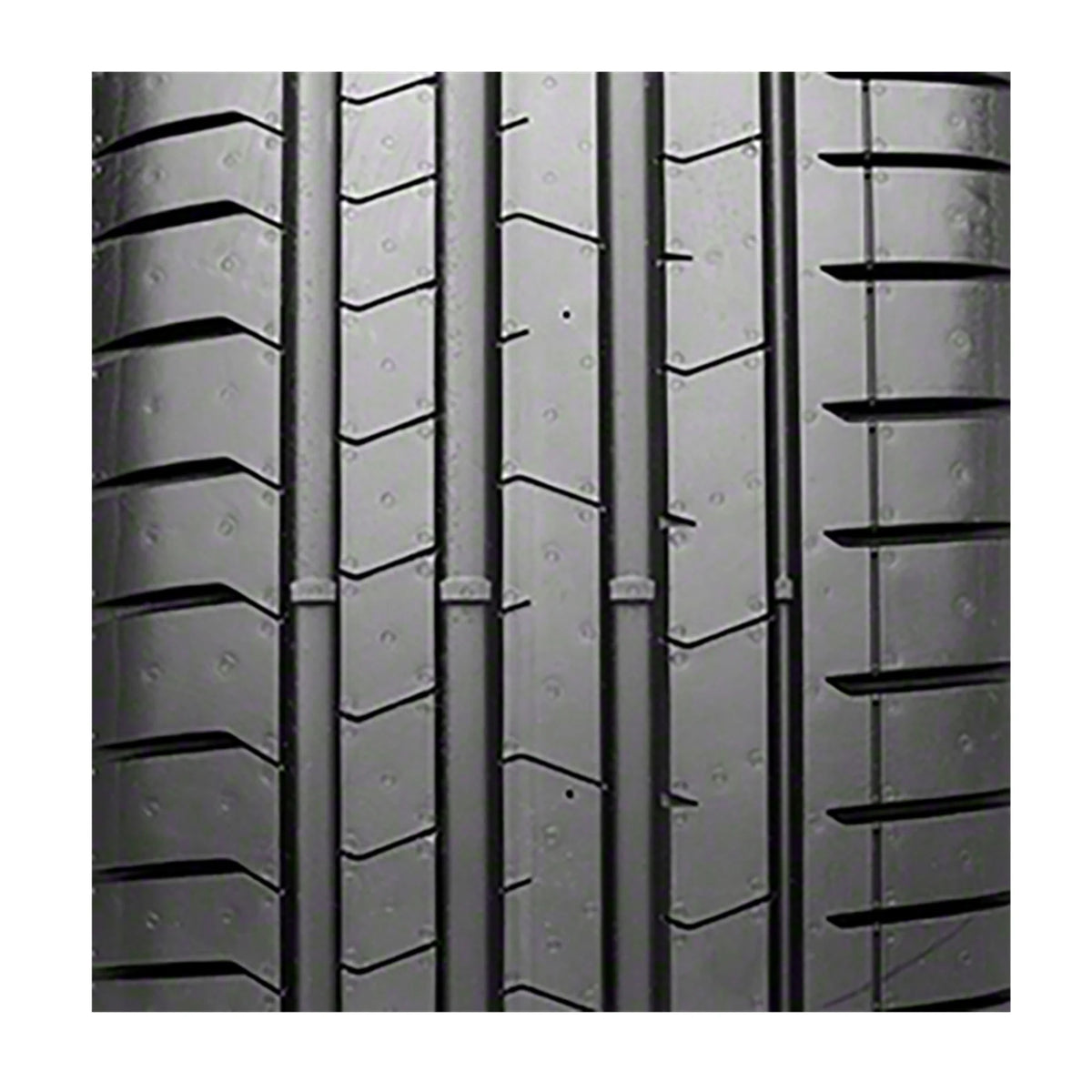 Pirelli P Zero PZ4-Luxury 255/35ZR20 97Y XL Tire