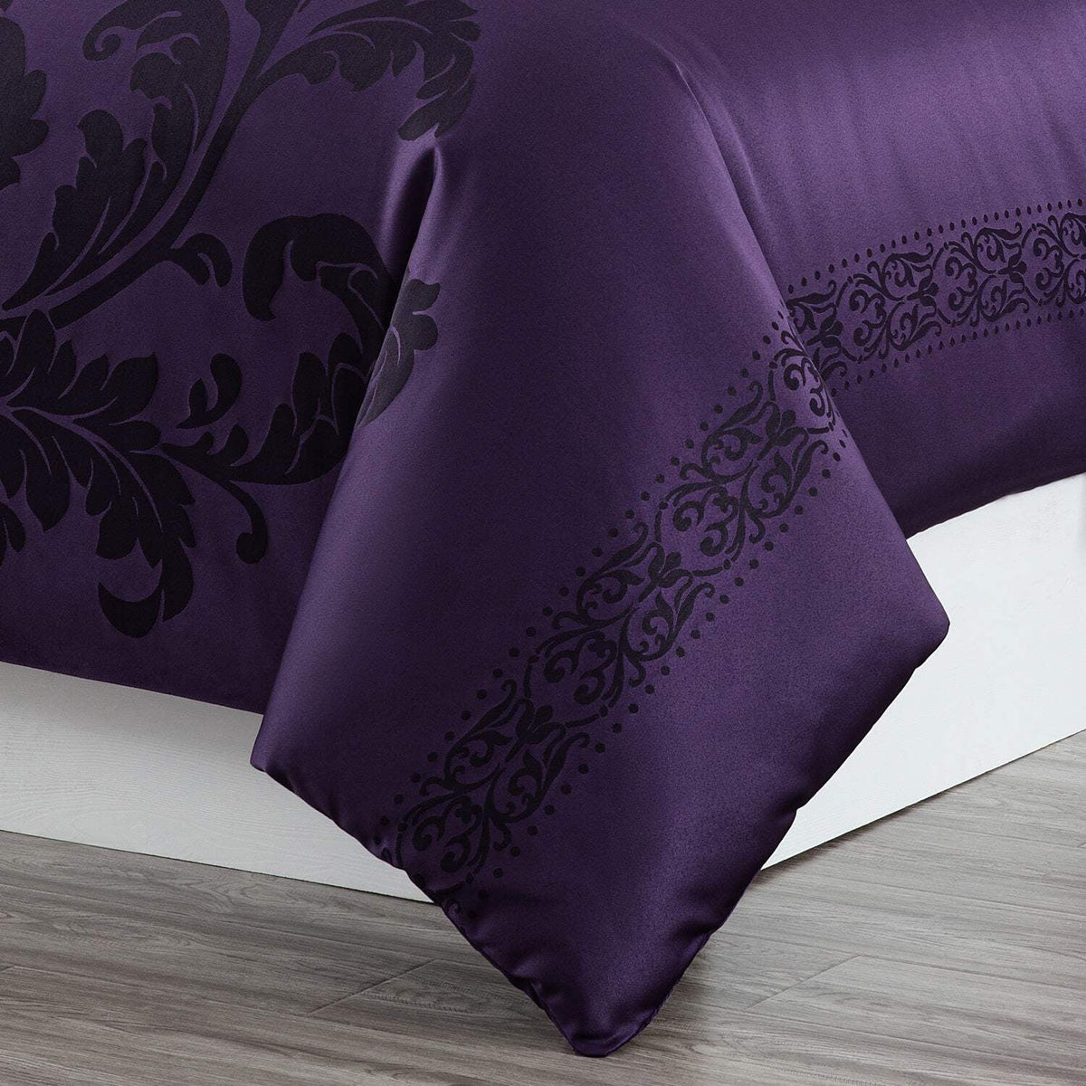 Chezmoi Collection Valor 7-Piece Bed in a Bag California King, Black/Gold Luxury Jacquard Floral Comforter with Sheets Set for All Season