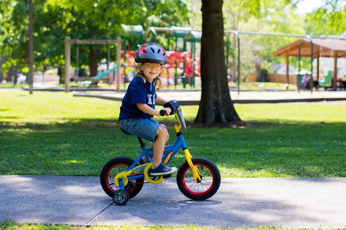 Dynacraft Hot Wheels 12-inch Boys Bike for Ages 3-5 Years