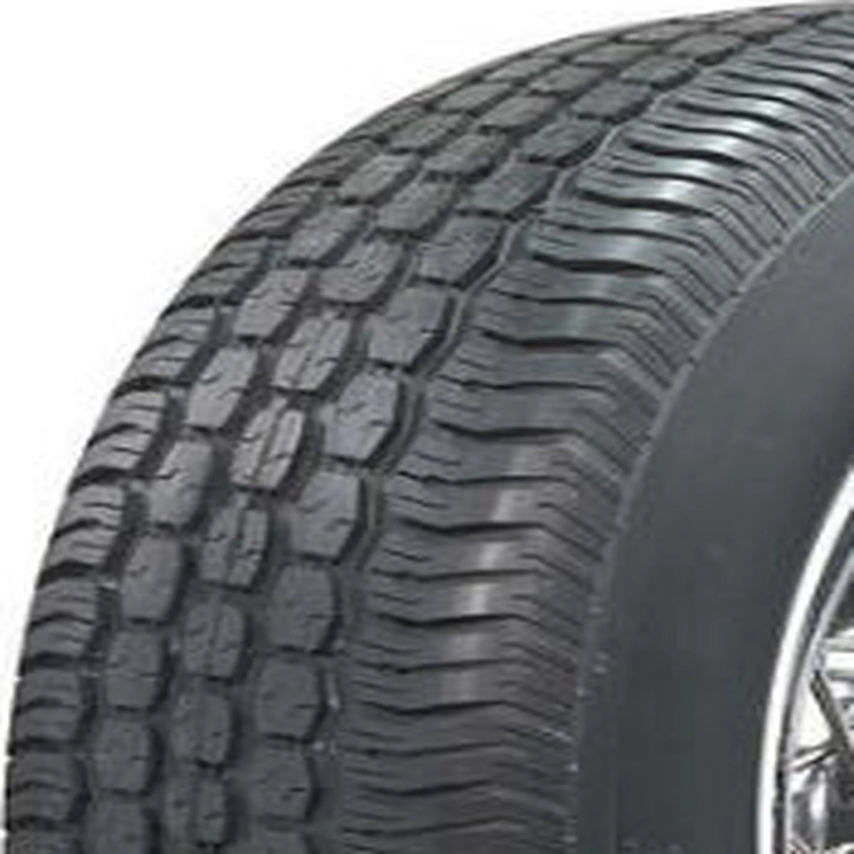Tornel Classic All Season 235/75R15 105S Passenger Tire