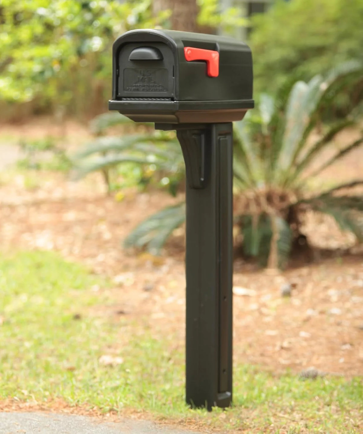 Architectural Mailboxes Classic Plastic Mailbox and Post Kit, GCL100MAM, Mocha