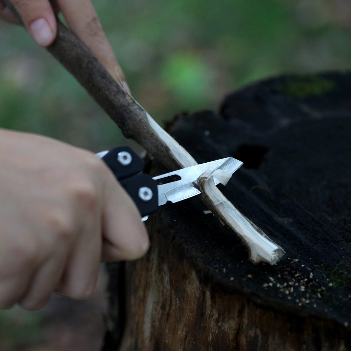 Ozark Trail 17-in-1 Multi tool, Stainless Steel, Black, Model 2119