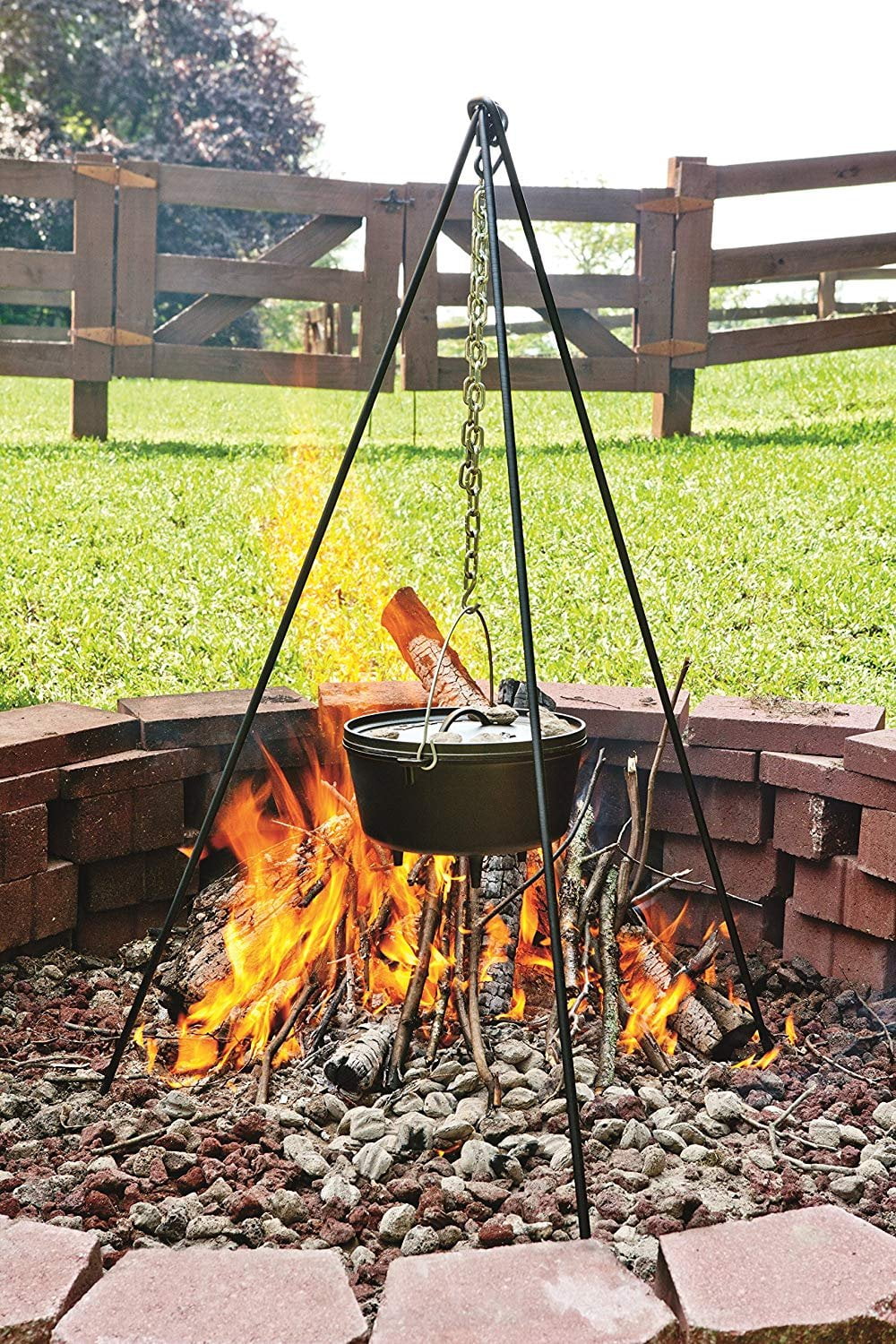 Lodge Cast Iron 12" / 8 Quart Seasoned Camp Dutch Oven