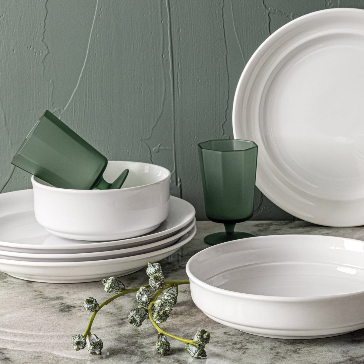 over&back Rimmed 12-piece Glossy Porcelain Dinnerware Set