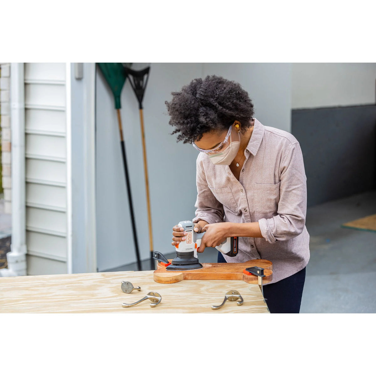 BLACK+DECKER 20V MAX* Matrix Cordless Combo Kit, 6-Tool, White And Orange, (BDCDMT1206KITWC)