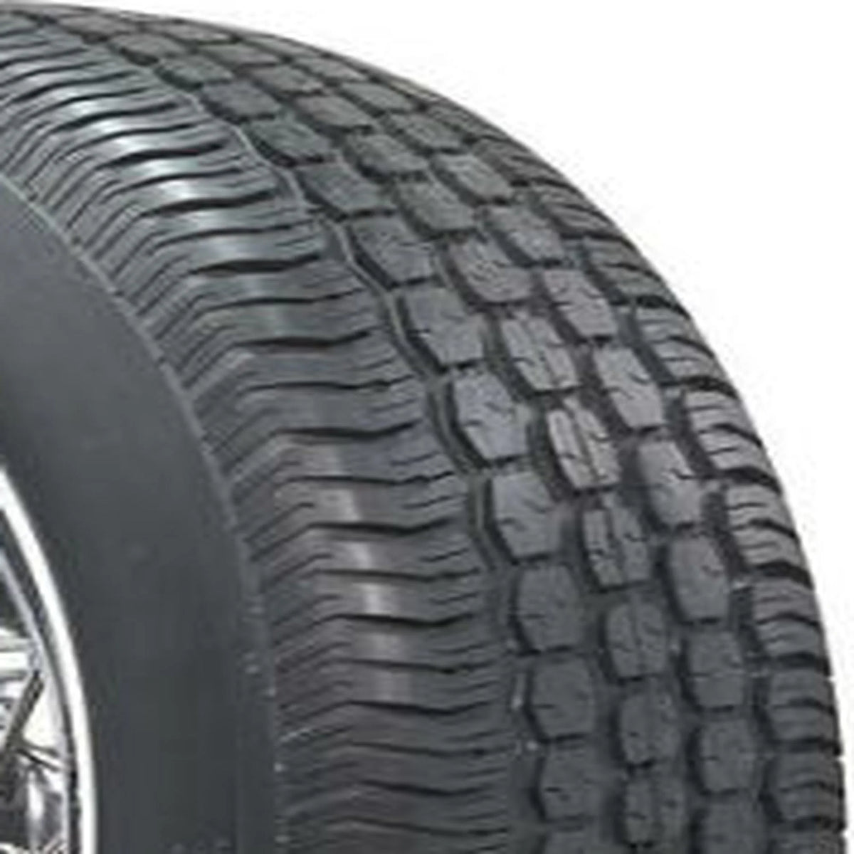 Tornel Classic All Season 235/75R15 105S Passenger Tire