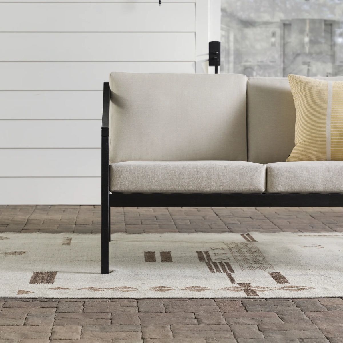Walker Edison Modern Solid Wood Curved-Arm Outdoor Loveseat, Black